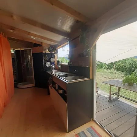 Tiny House With Mountain View Montbrun-Bocage